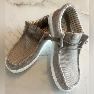 Hey Dude Men's Tan Loafers